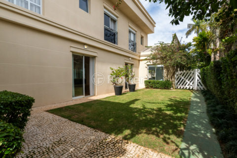 Image 39 - 1032492