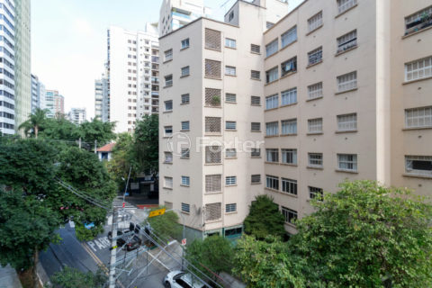 Image 4 - 1032493
