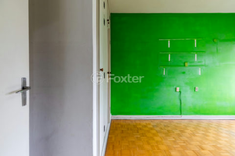 Image 30 - 1032500