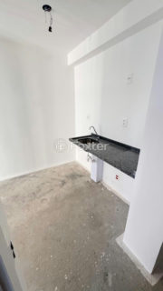 Image 7 - 1032502