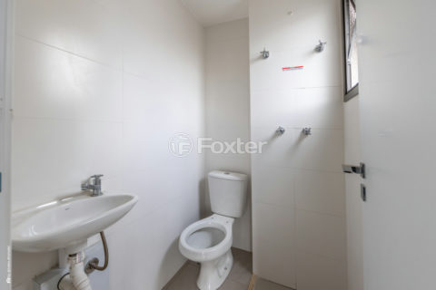 Image 40 - 1032503