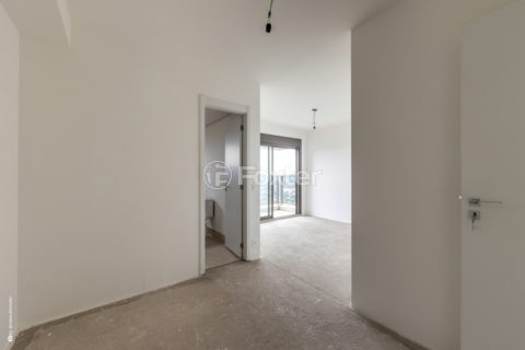 Image 29 - 1032503