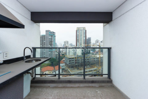 Image 18 - 1032515