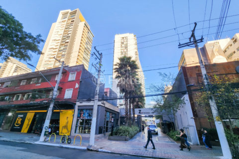 Image 38 - 1032518
