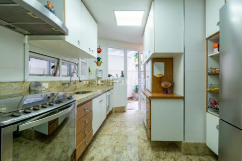 Image 39 - 1032536