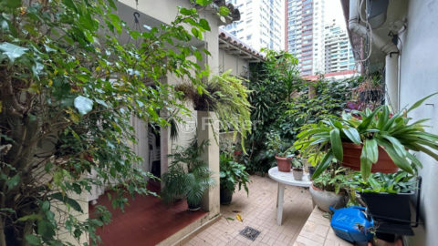 Image 8 - 1032547