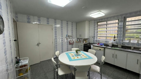 Image 16 - 1032547