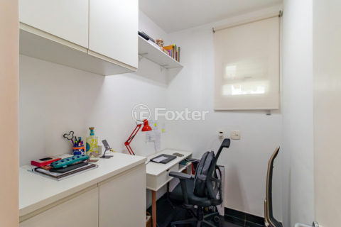 Image 23 - 1032580