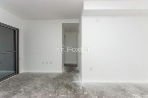 Image 7 - 1032585