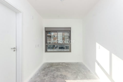 Image 21 - 1032585