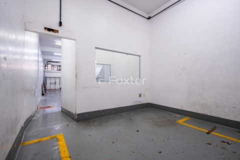 Image 77 - 1032588