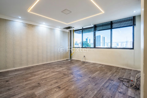 Image 31 - 1032588