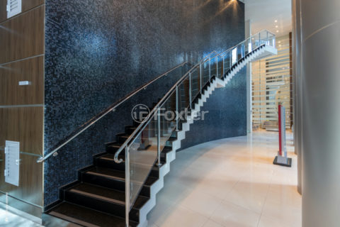 Image 53 - 1032605