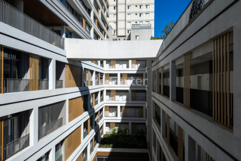 Image 34 - 1032606