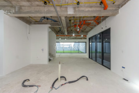 Image 24 - 1032613