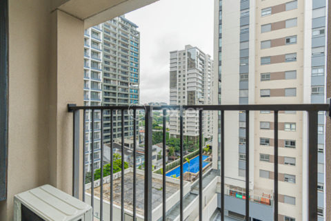 Image 10 - 1032617