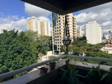 Image 5 - 1032619