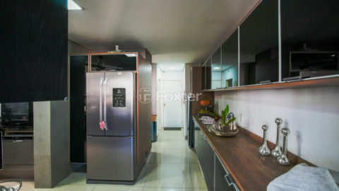 Image 37 - 1032632