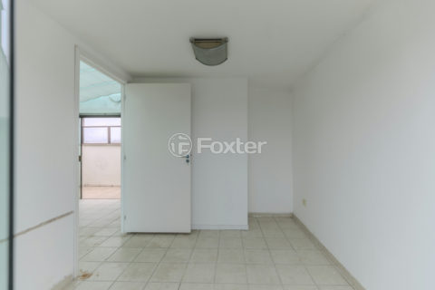 Image 22 - 1032636