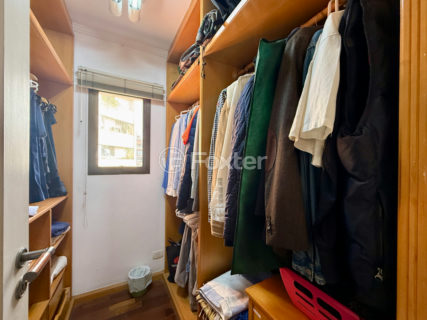Image 70 - 1032637
