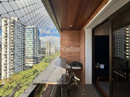 Image 7 - 1032637