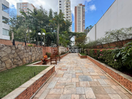 Image 31 - 1032637