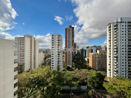 Image 10 - 1032637