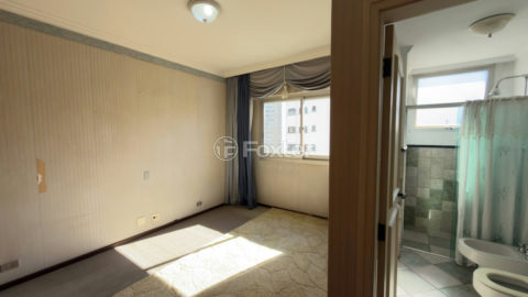 Image 32 - 1032638