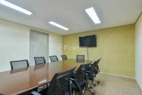 Image 33 - 1032639