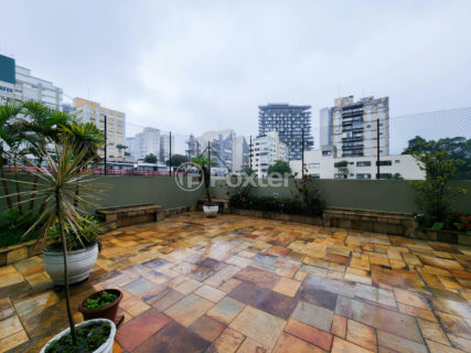 Image 22 - 1032640