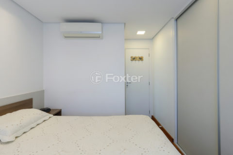 Image 44 - 1032642