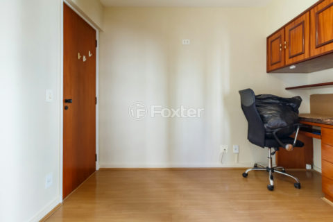 Image 21 - 1032650