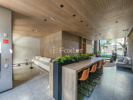 Image 33 - 1032651