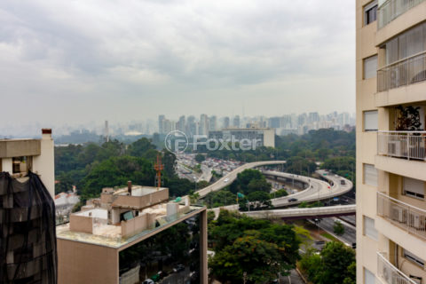 Image 7 - 1032674