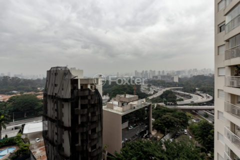 Image 4 - 1032674