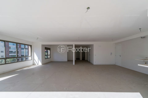 Image 32 - 1032675