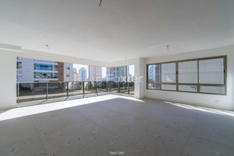 Image 33 - 1032675