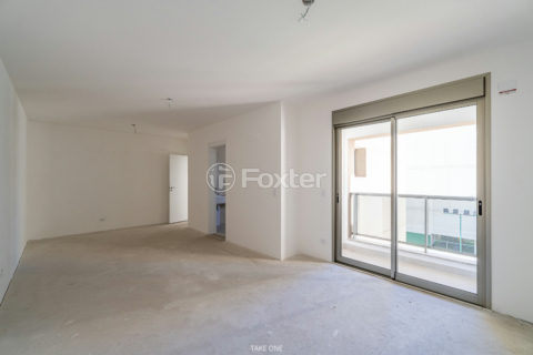 Image 44 - 1032675