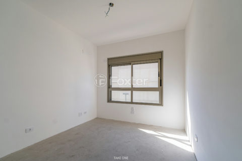 Image 39 - 1032675