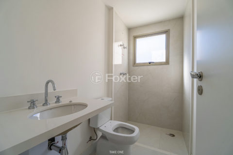 Image 41 - 1032675