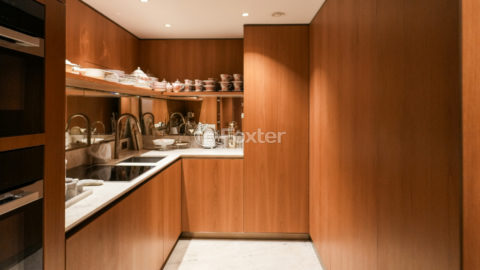 Image 70 - 1032678