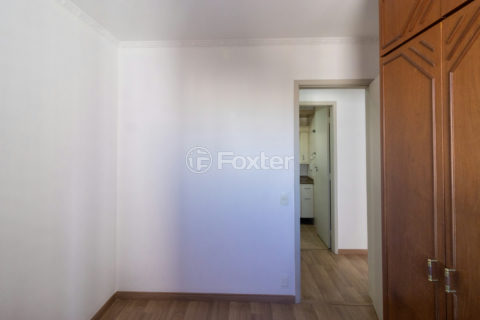 Image 22 - 1032695