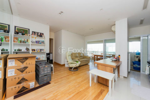 Image 7 - 1032696