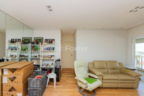 Image 8 - 1032696