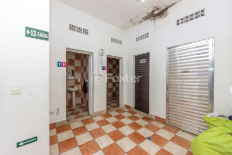 Image 8 - 1032697