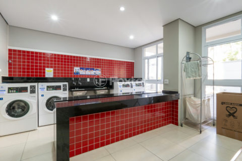 Image 34 - 1032703