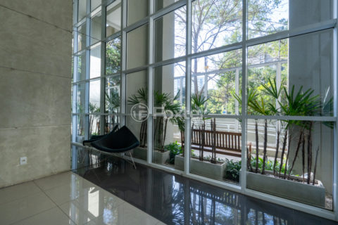 Image 35 - 1032703