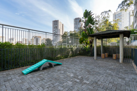 Image 33 - 1032703