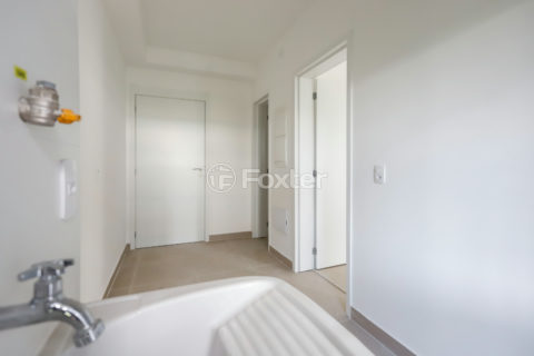 Image 39 - 1032712