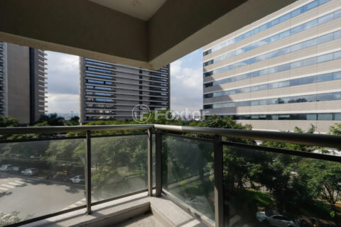 Image 19 - 1032712